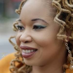 Meet your Posher, Corlette